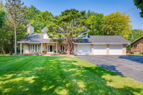 2734 Elm Ln, Arlington Hts, IL 60004-2103