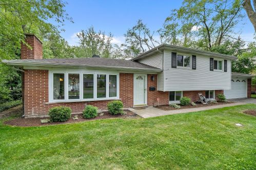 3735 Lindenwood Ln, Glenview, IL 60025-2508