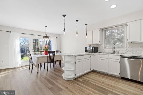 329 Cambridge Rd, Riviera Beach, MD 21122-5232