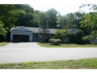 26 Harding Rd, Portsmouth, NH 03801-5834