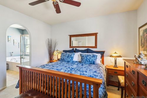 1482 Caminito Sicilia, Chula Vista CA  91915-4142 exterior
