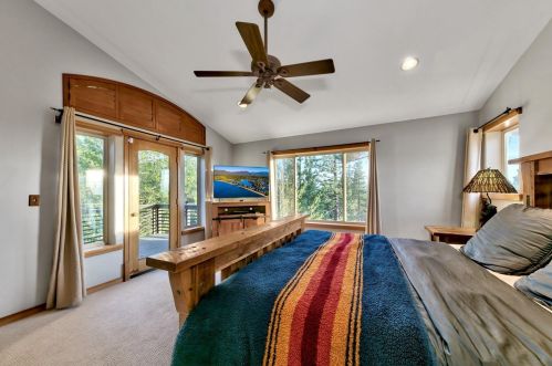 16125 Martis Peak Rd, Truckee CA  96161-1485 exterior
