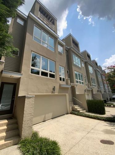 2435 Field Way, Atlanta GA  30319-4094 exterior