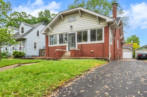 237 Fernwood St, Hammond, IN 46324-1439