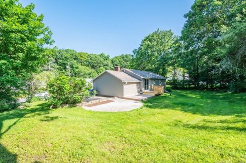 44 Louis Cir, Torrington CT  06790-3507 exterior