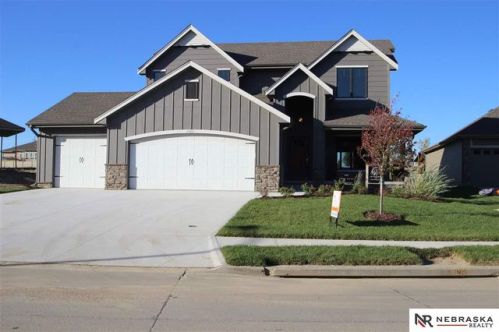 19602 Audrey St, Gretna, NE 68028-3561