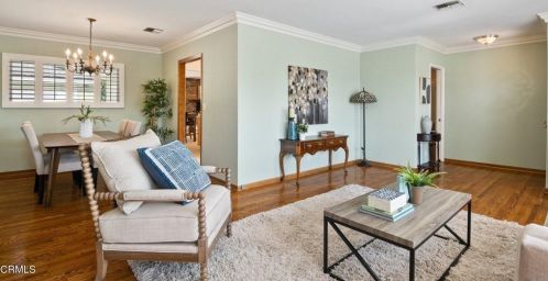 2347 Caracas St, Glendale CA  91214-3004 exterior