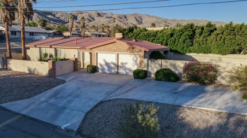 10510 Ocotillo Rd, Desert Hot Springs, CA 92240-2526