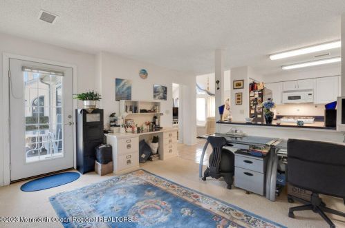 178 Old Orch Ln, Tinton Falls NJ 07712-2570 exterior