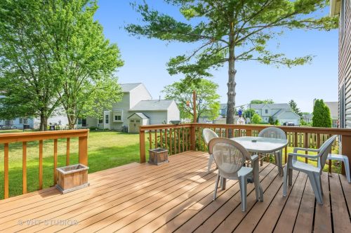 1193 Cactus Trl, Carol Stream IL  60188-3329 exterior