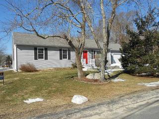 59 Dion Ave, Tiverton, RI 02878-2708
