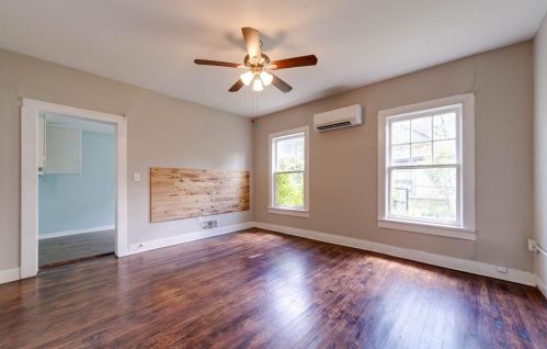 2201 5th Ave, Fort Worth TX  76110-1970 exterior