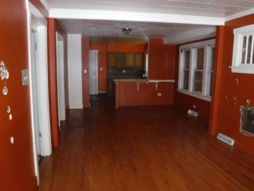 502 144th Pl, Dolton, IL 60419-1704