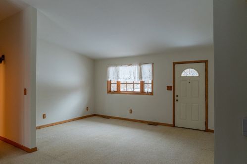 703 Missouri Dr, Nelson IL  61021-8903 exterior