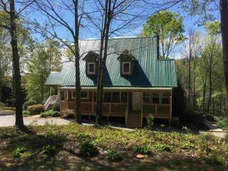 491 Pierce Rd, Landrum, SC 29356-9381