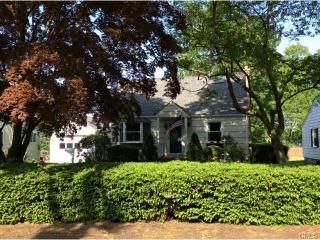 73 Walter Ave, Norwalk, CT 06851-5339