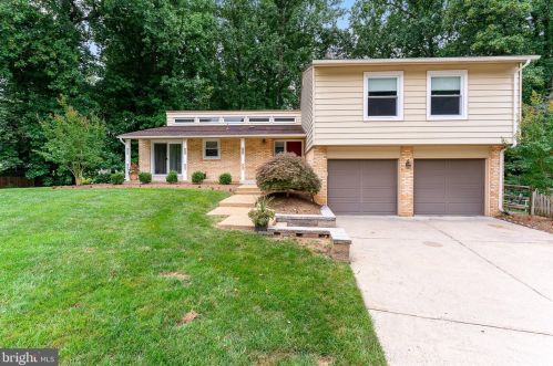 9603 Tinsmith Ln, Springfield, VA 22015-4156
