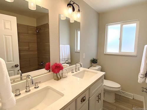 482 Robb Way, Denver CO  80226-2552 exterior