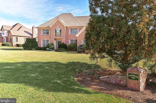 1901 Rosewood Ln, York, PA 17403-5918