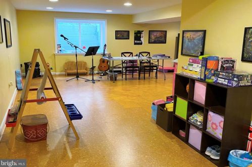 232 Lower Magothy Beach Rd, Severna Park MD  21146-2122 exterior