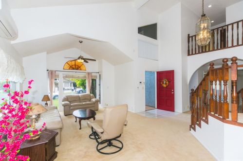 921331 Uahanai St, Kapolei, HI 96707-1568