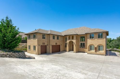 2695 Vista Del Lago Dr, Valley Springs, CA 95252-9373