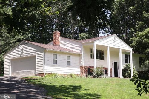41756 Stumptown Rd, Leesburg, VA 20176-6067