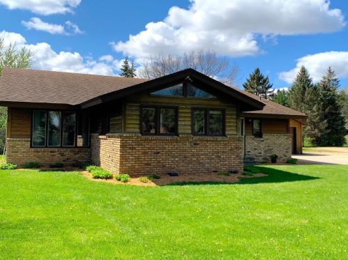 1306 Woodley St, Waterford, MN 55057-4815