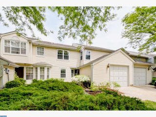 22 Dorset Ct, Princeton, NJ 08540-7054
