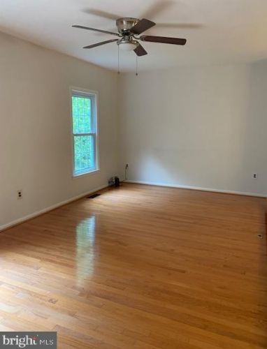 7416 Spring Tree Dr, Springfield VA  22153-2027 exterior