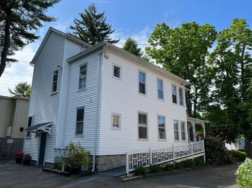 9 Berkeley St, Norwalk, CT 06851-3916