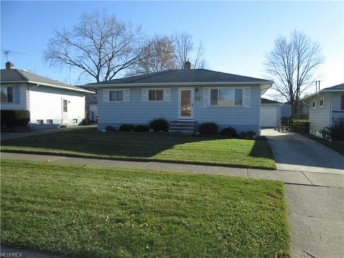 19407 Parkmount Ave, Cleveland OH  44135-1765 exterior