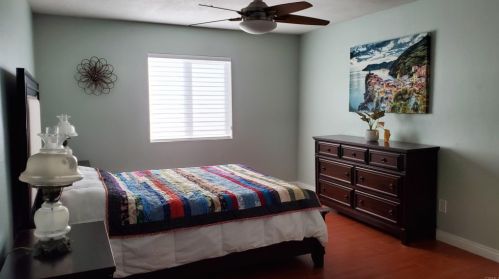 949 Ruby Dr, Vista CA  92083-5550 exterior