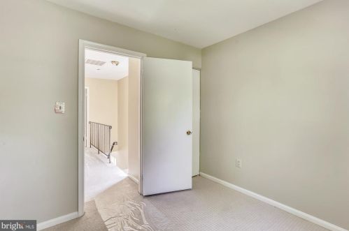 145 Kinsman View Cir, Silver Spring MD 20901-1600 exterior