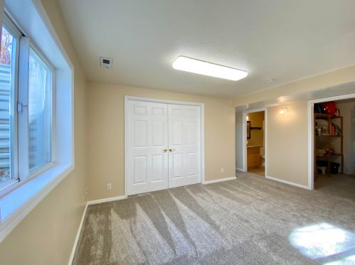 381 400, Smithfield UT 84335-1349 exterior