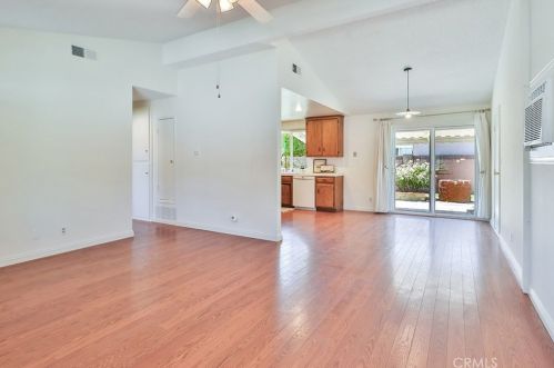 2491 Royal Ave, Simi Valley CA 93065-4765 exterior