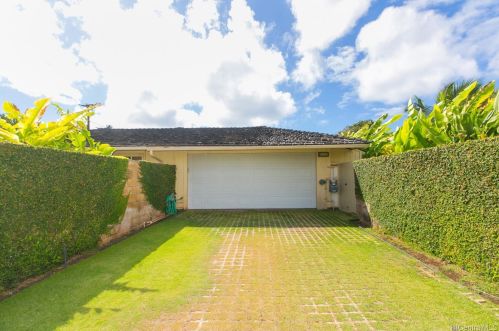 4611 Farmers Rd, Honolulu HI  96816-5218 exterior