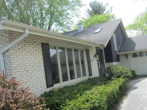 17906 Tarpon Ct, Homewood, IL 60430-1432