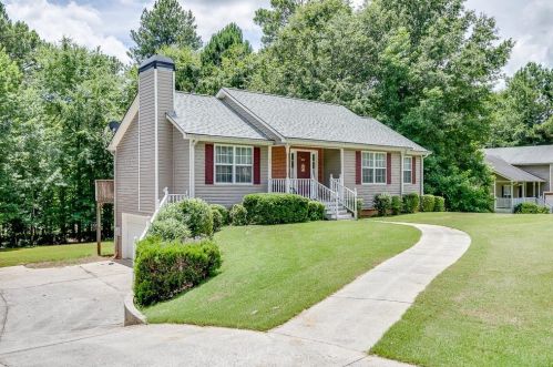 68 Springbrook Ct, Jefferson, GA 30549-6947