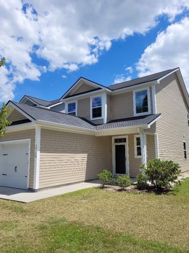 1211 University Dr, Ladson, SC 29456-3362