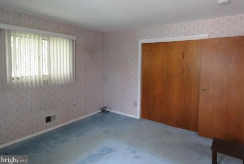 3 Shirley Ln, Trenton NJ 08610 exterior