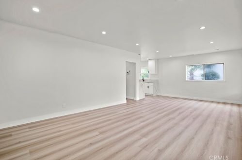 1710 Glenwood Rd, Glendale CA  91201-1812 exterior