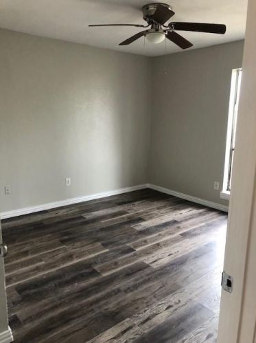 1729 Whiteoak Dr, Garland TX 75040-5379 exterior