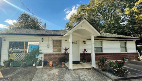 5253 Lyndale Cir, Forest Park, GA 30297-2737