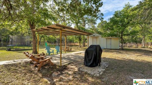 9225 Fm 1117, Seguin TX 78155-9643 exterior