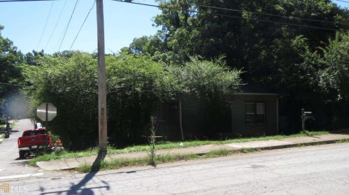2718 Harris St, Atlanta GA  30344-6925 exterior