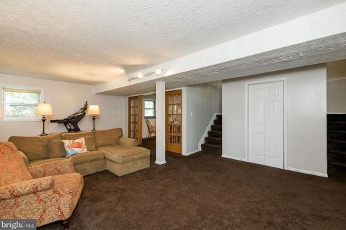 185 Berrywood Dr, Severna Park MD 21146-2030 exterior