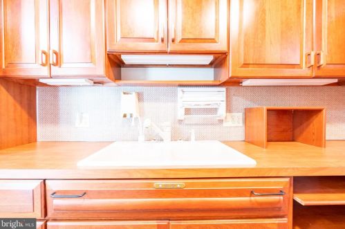 36 Nelson Ridge Rd, Princeton NJ  08540-7436 exterior