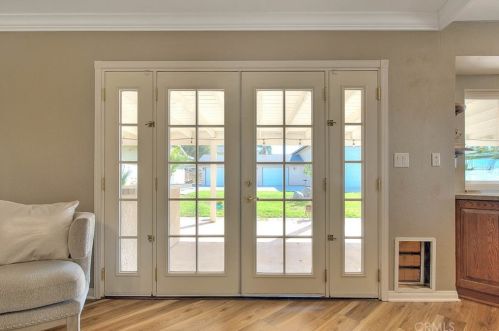 8582 Running Gait Ln, Riverside CA  92509-5106 exterior