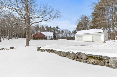 91 Merrill Rd, Gray, ME 04039-9553